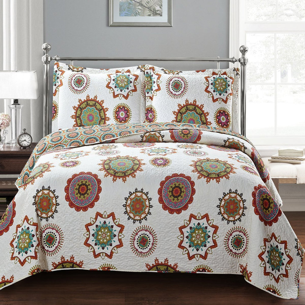 GoLinens Julia Fashion Floral Design Quilt Set Oversized Lightweight Mini Sets - Picture 2 of 3